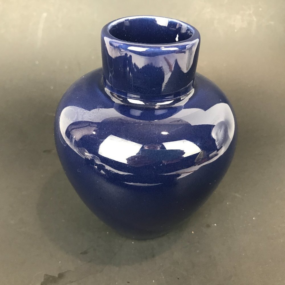 Small Cobalt blue Haeger Vase